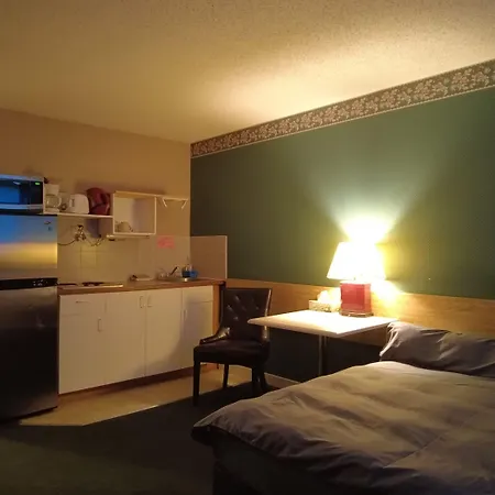 Sundre Motor Inn-3