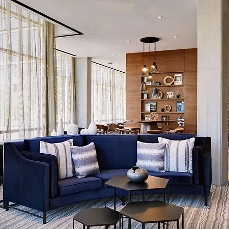 Ac Hotel By Marriott Phoenix Tempe/Downtown-3