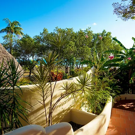 Sansara Surf Yoga & Resort-2
