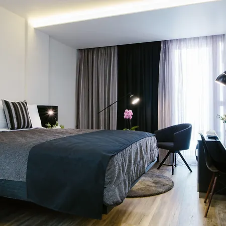 Qbic City Hotel-2