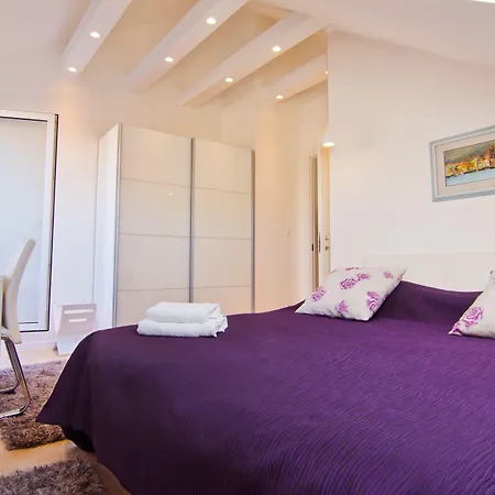 Laura Lux Suites-3