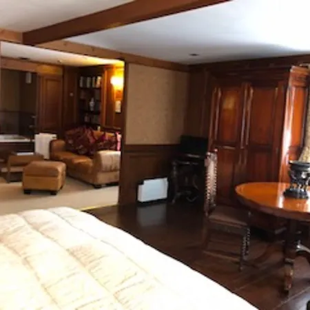 The George Hotel-2