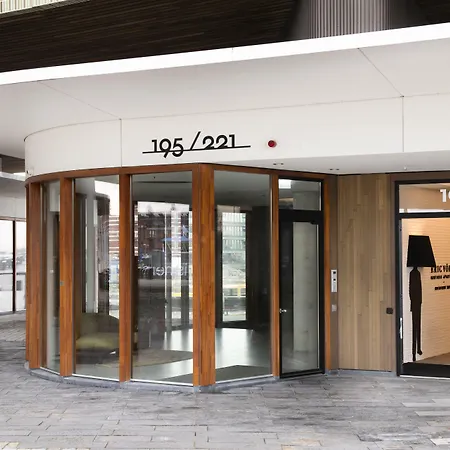 Eric Voekel Boutique Apartments - Riverfront Suites-2