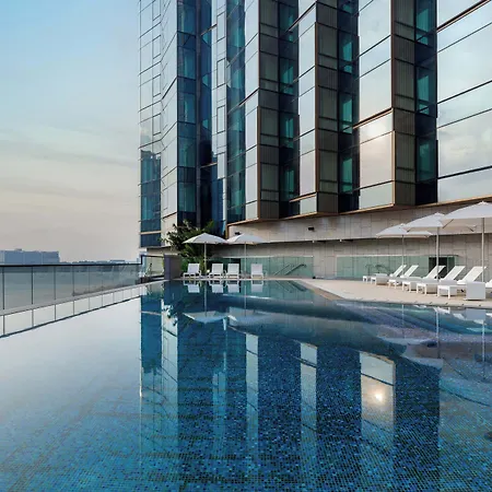 Sheraton Hong Kong Tung Chung Hotel-3
