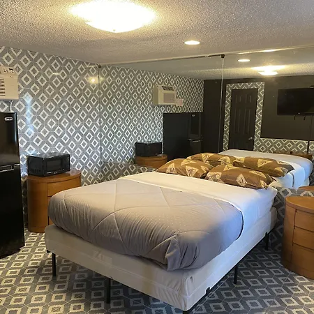 Carole Motel-3