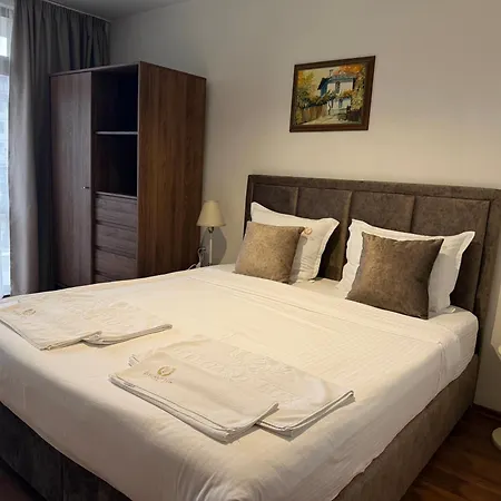 Elegant Lux Hotel-3