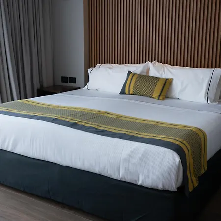 Hotel Block Suites-3