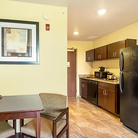 Cobblestone Hotel & Suites - Gering/Scottsbluff-2