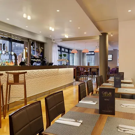 Doubletree By Hilton London Angel Kings Cross-3