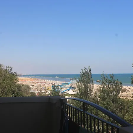 Hotel De La Plage-2