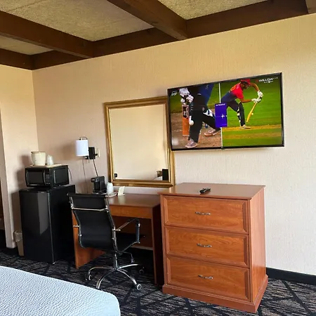 Days Inn By Wyndham Niles-3