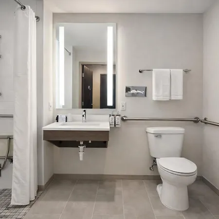 Holiday Inn Express Hotel & Suites Pierre-Fort Pierre By Ihg-3