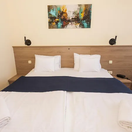 Hotel Mediterran Budapest-3