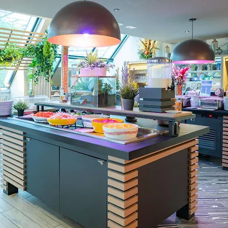 Novotel Paris Centre Bercy-3