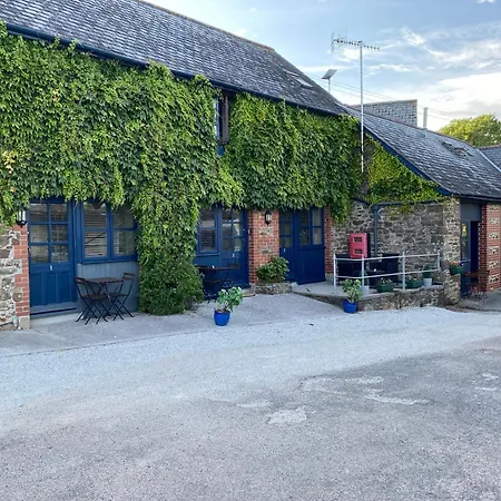 The Ivy Barn Holbeton-2