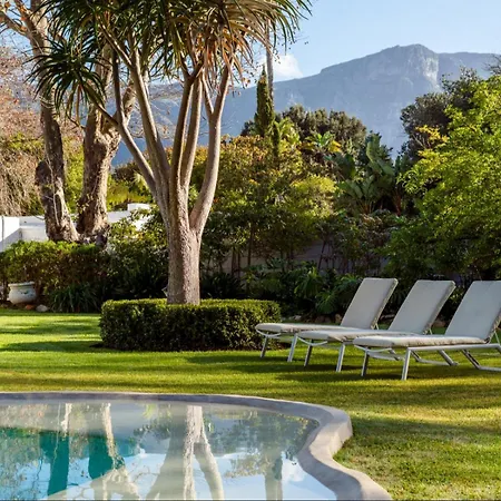 Beluga Of Constantia Guest House-3