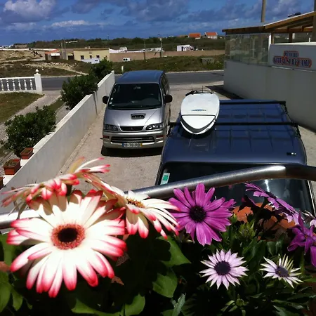 Peniche Surf Lodge 1-3