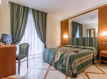 Raeli Hotel Regio-2