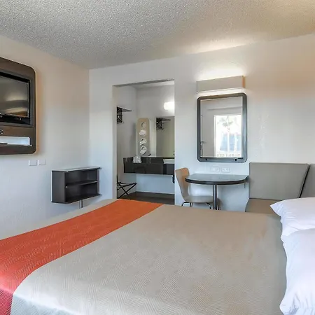 Motel 6-Long Beach, Ca - Los Angeles-2