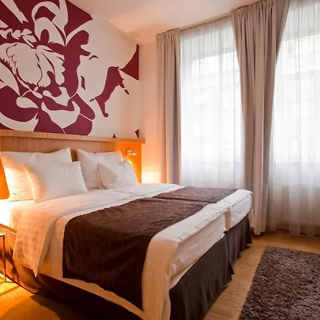 Dahlia Inn-2