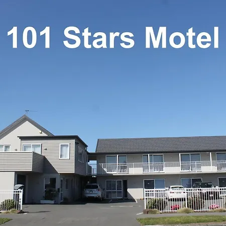 101 Stars Motel-2