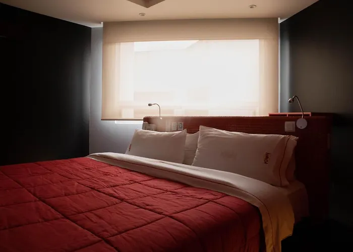 Love Hotel Kron