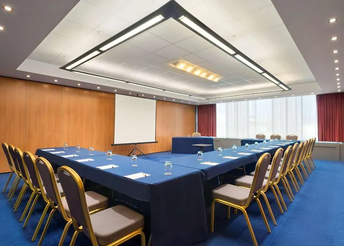 Ramada Encore By Wyndham Geneva