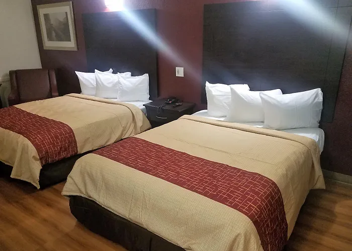 Red Roof Inn & Suites Houston- Hobby Airport