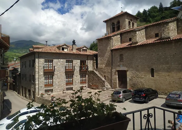 Hostal Cal Mestre Vilallonga de Ter