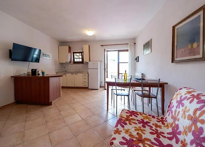 Villa Cecilia - Appartamenti Procchio 