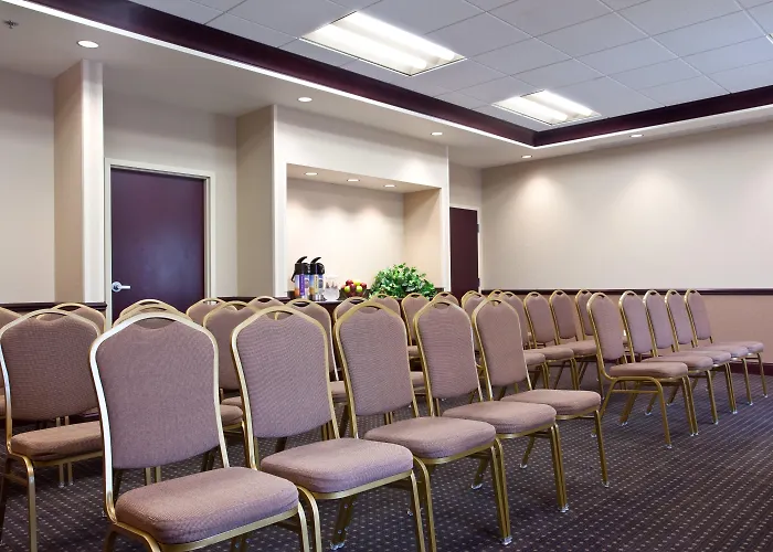 Holiday Inn Express & Suites Chicago West-O'Hare Arpt Area By Ihg Hillside
