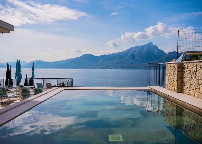 Villa Remo By Hotel Galvani Torri Del Benaco