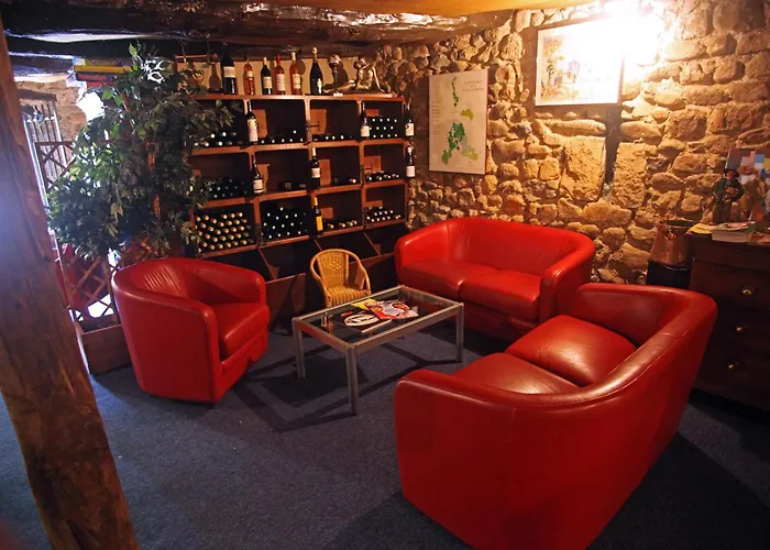 Logis Hotel Restaurant Auberge Du Peras Saint-Jean-du-Gard