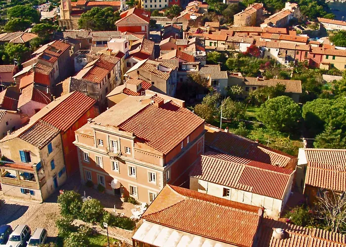 La Vela - Dimora d'Epoca- Appartamenti Capraia