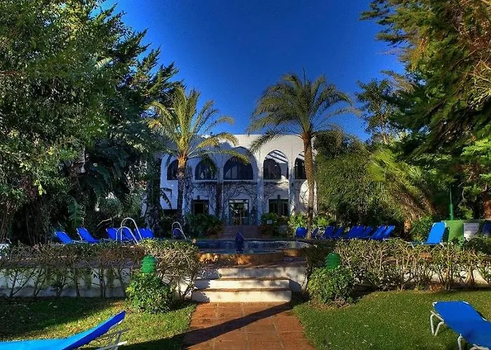 Hurricane Beach Hotel