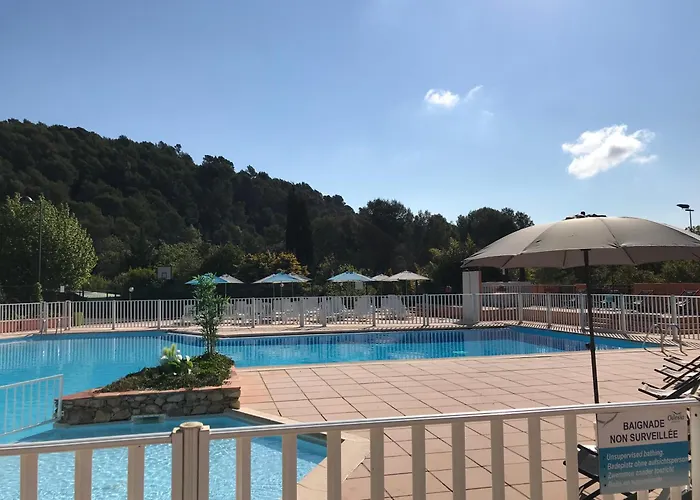 Aparthotel Le Domaine du Thronnet à Figanières