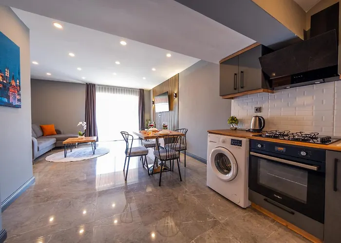 Mrt Suites Lara