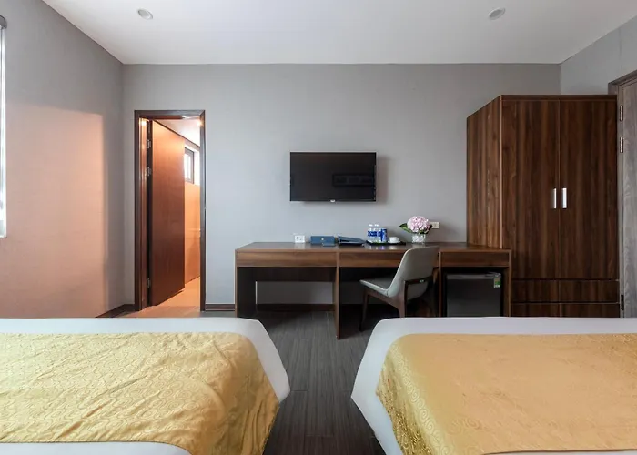 Golden Season Hotel