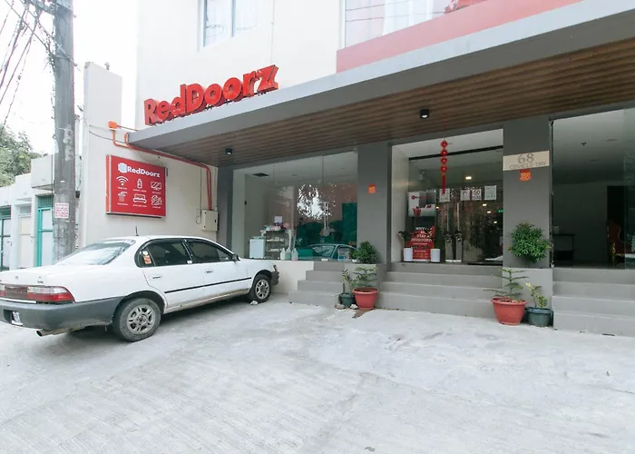 Reddoorz Near Fernwoods Garden Quezon City