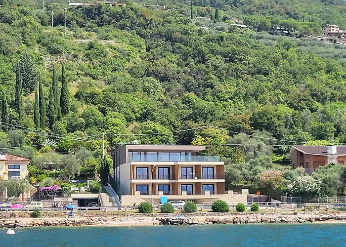 Attilio High Living Suites - Adults Only