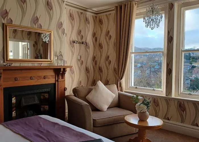 Glan Heulog Guest House
