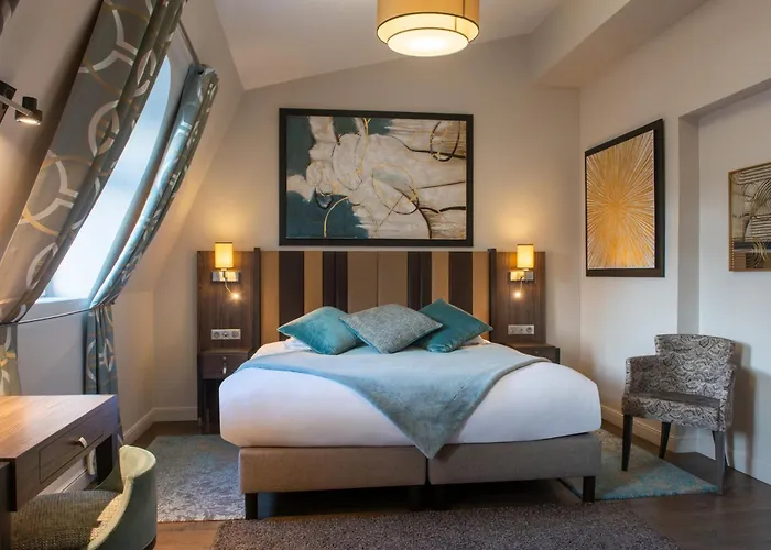 Regence Etoile Hotel Paris