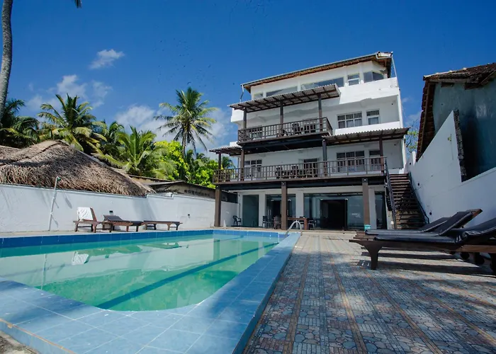 Hotel Lucky Seven Hikkaduwa