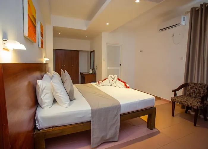 Hotel Lucky Seven Hikkaduwa