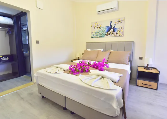 Royalis Boutique Suites