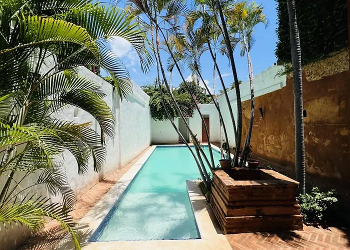 Paseo Colonial - Sanctuary #2