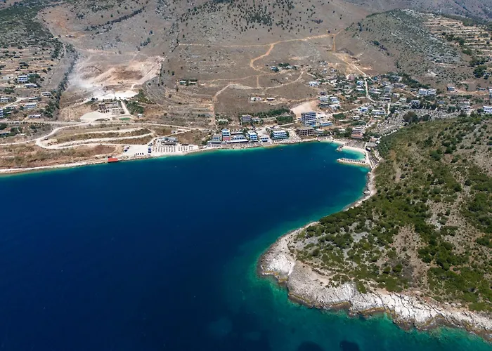 Lluka Sea Side