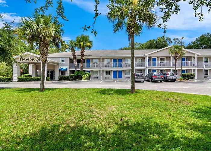 Travelodge Suites By Wyndham Macclenny I-10