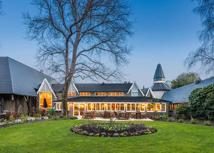 Chateau On The Park - Christchurch, A Doubletree By Hilton