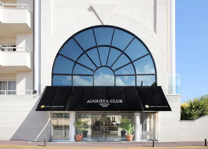 Augusta Club & Spa - Adults Only